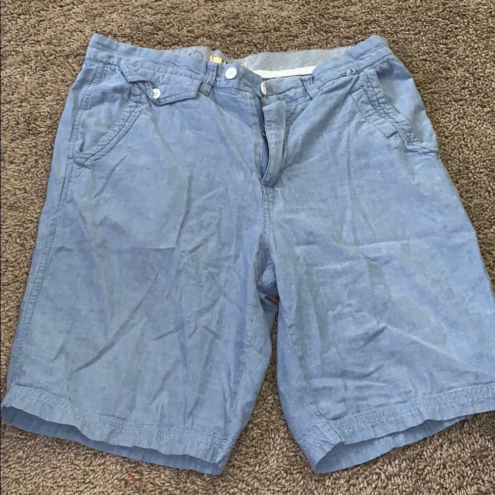 Men’s blue shorts. Size 32